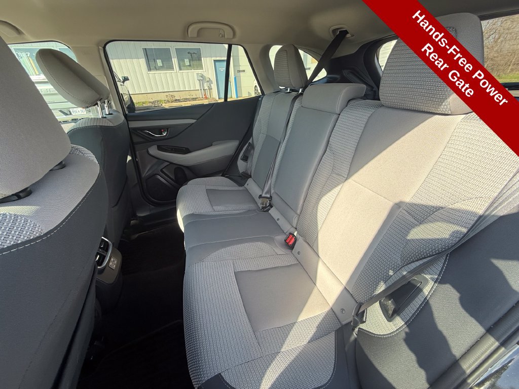 Used 2024 Subaru Outback Premium AWD/4WD image 27