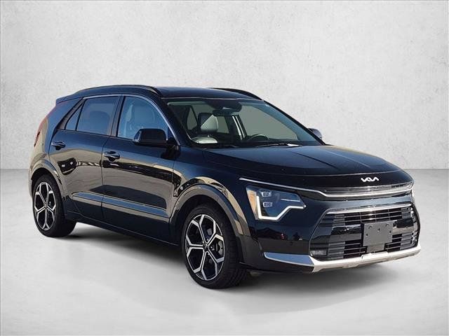 Used 2023 Kia Niro SX Touring FWD image 3