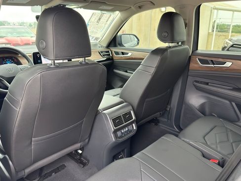 New 2026 Volkswagen Atlas SE FWD image 25