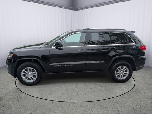 Used 2018 Jeep Grand Cherokee Laredo AWD/4WD image 6