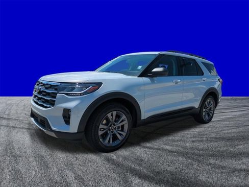 New 2026 Ford Explorer Active image 8