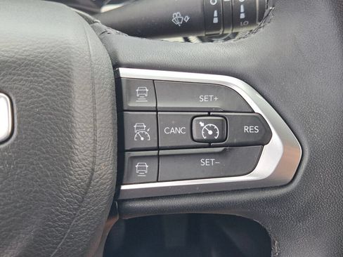 Certified 2024 Jeep Compass Limited AWD/4WD image 35
