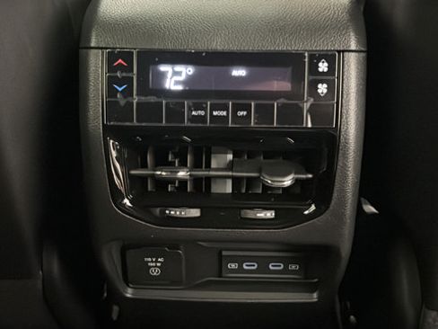 New 2026 Jeep Grand Cherokee L 4WD image 36