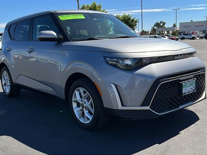 Used 2024 Kia Soul LX w/ Option Group 015