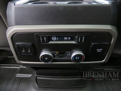 Used 2020 Ford Expedition XLT w/ Equipment Group 202A image 24