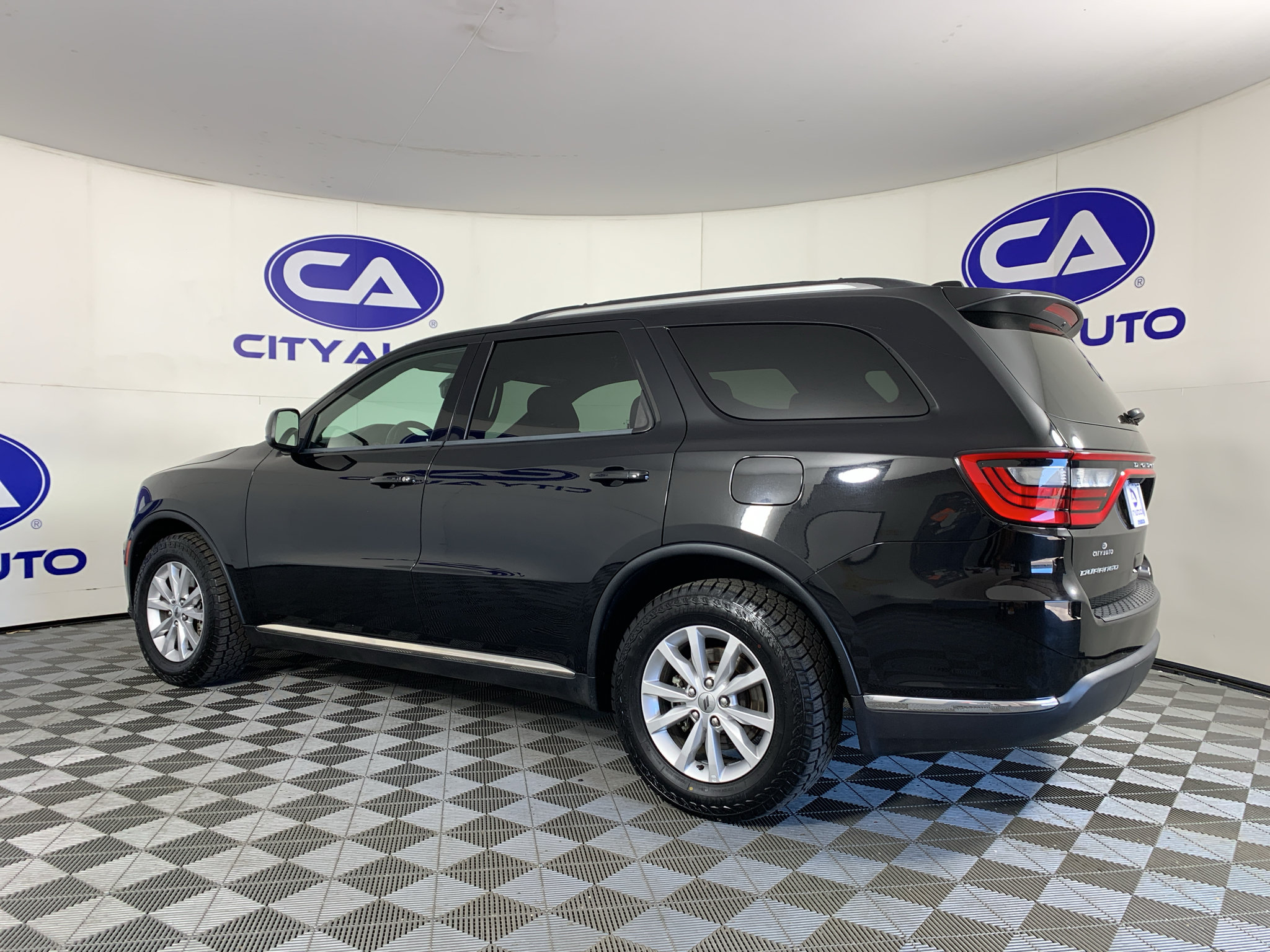 Used 2023 Dodge Durango SXT RWD image 5