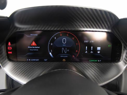 Used 2024 McLaren 750S Spider RWD image 15