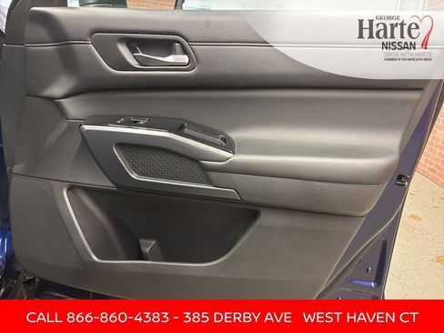 Certified 2023 Nissan Pathfinder SL image 38