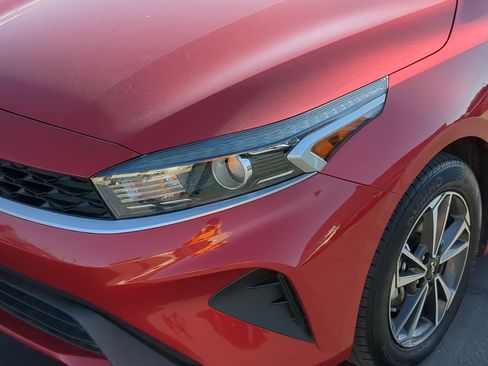 Used 2024 Kia Forte LXS image 12