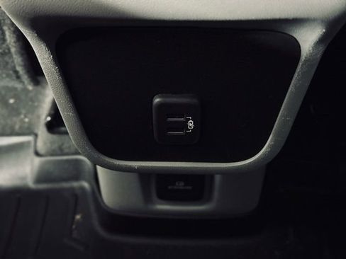 Used 2019 GMC Terrain SLT w/ Preferred Package image 21