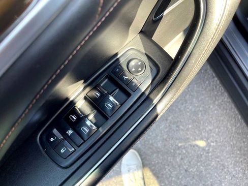 Used 2019 Maserati Levante S GranSport image 29