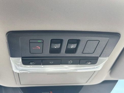 New 2026 Nissan Pathfinder SL w/ SL Premium Package AWD/4WD image 22