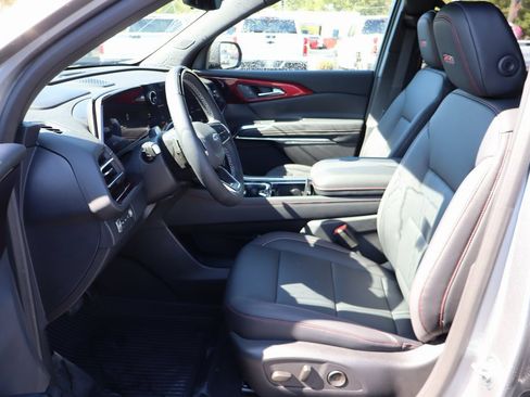 New 2026 Chevrolet Traverse Z71 w/ Enhanced Driving Package image 4