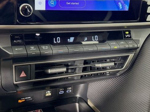 Certified 2025 Toyota Camry SE image 15