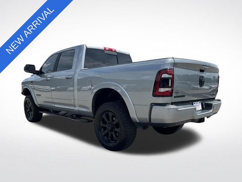 Used 2022 RAM 2500 Laramie w/ Night Edition AWD/4WD image 5