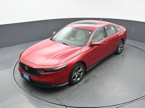 Certified 2023 Honda Accord EX image 37