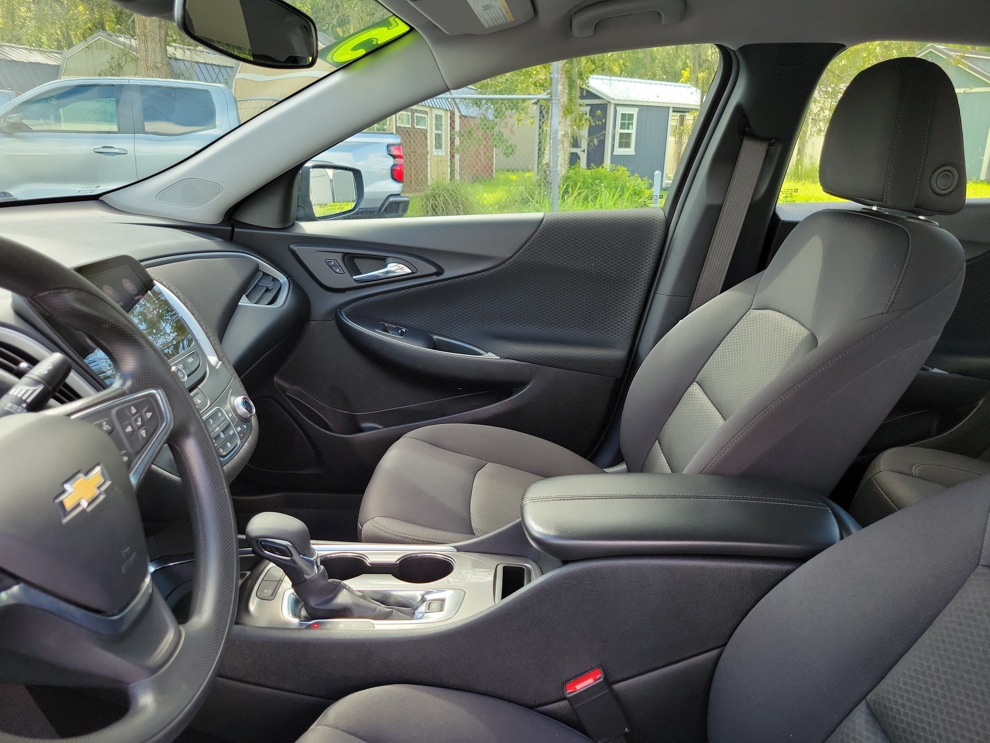 Used 2025 Chevrolet Malibu LT FWD image 10