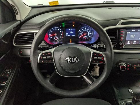 Used 2020 Kia Sorento FWD V6 image 10