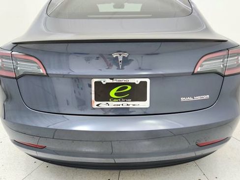 Used 2023 Tesla Model 3 Performance image 12