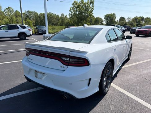 Used 2019 Dodge Charger R/T RWD image 6