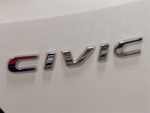 Used 2017 Honda Civic Sport Touring image 9