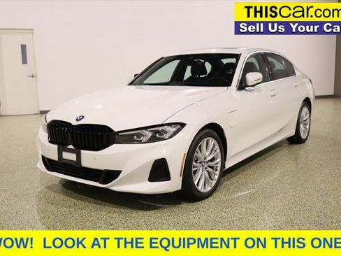 Used 2024 BMW 330e RWD image 4
