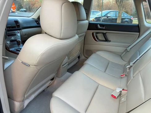 Used 2007 Subaru Legacy 2.5i Limited image 8