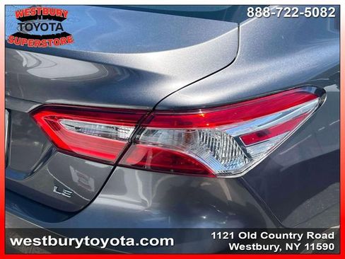 Used 2019 Toyota Camry LE FWD image 11