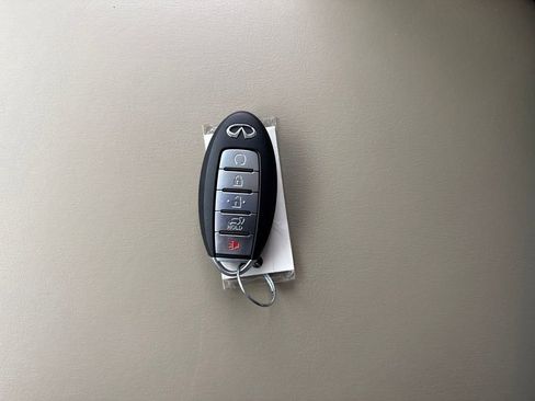 Used 2024 INFINITI QX80 Premium Select w/ All-Season Package image 42