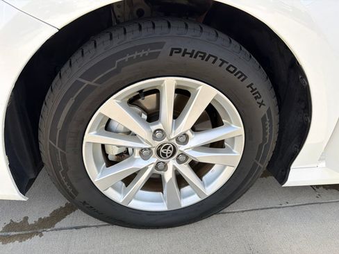 Used 2025 Toyota Camry LE FWD image 12