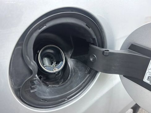 Used 2018 Ford Focus S FWD image 28