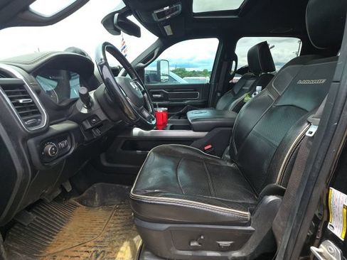 Used 2022 RAM 3500 Laramie w/ Night Edition AWD/4WD image 7