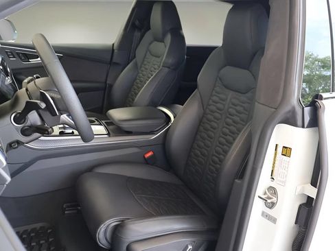 Used 2024 Audi RS Q8 AWD/4WD image 27