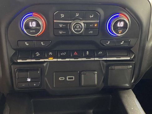 Used 2022 Chevrolet Silverado 1500 RST w/ Convenience Package II AWD/4WD image 30