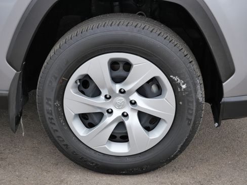 Used 2023 Toyota RAV4 LE image 15