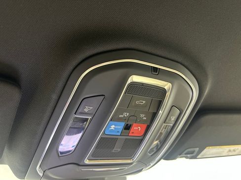 Used 2023 Jeep Grand Cherokee Limited AWD/4WD image 37