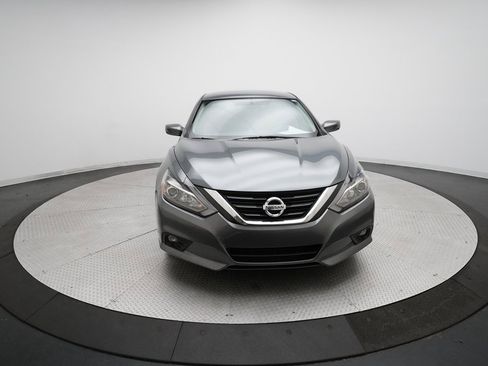 Used 2018 Nissan Altima 2.5 SR image 11