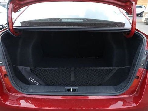 New 2025 Nissan Versa SR w/ Trunk Package image 7