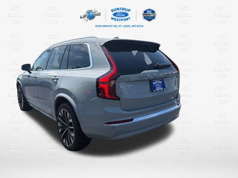 Used 2025 Volvo XC90 B5 Plus AWD/4WD image 3
