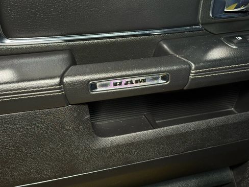 Used 2018 RAM 1500 Laramie w/ Convenience Group image 19