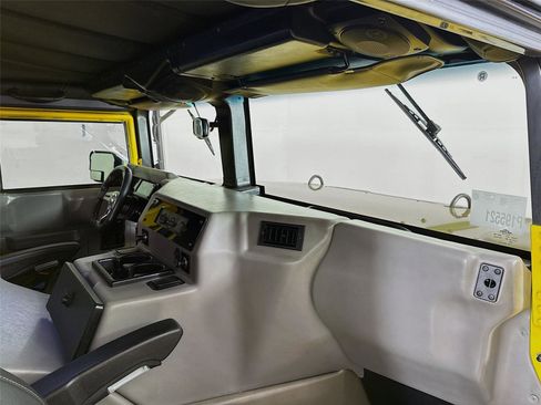 Used 2001 HUMMER H1 4-Door Open Top image 24