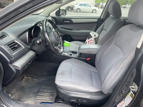 Used 2019 Subaru Outback 2.5i Premium AWD/4WD image 10