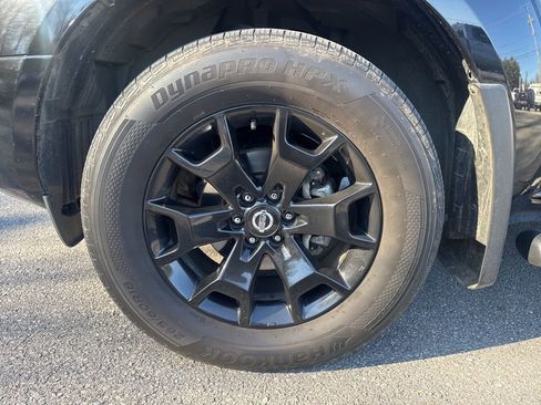Used 2020 Nissan Frontier SV w/ Midnight Edition Floor Mats image 13
