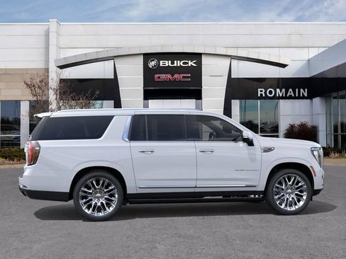 New 2026 GMC Yukon XL Denali w/ Denali Reserve Package AWD/4WD image 5