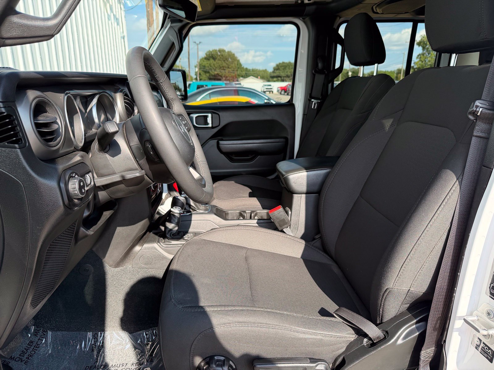 Used 2023 Jeep Gladiator Sport AWD/4WD image 21