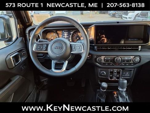 New 2026 Jeep Wrangler Unlimited Sahara AWD/4WD image 15