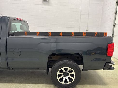 Used 2018 Chevrolet Silverado 1500 W/T w/ Chrome Bumper Package image 10