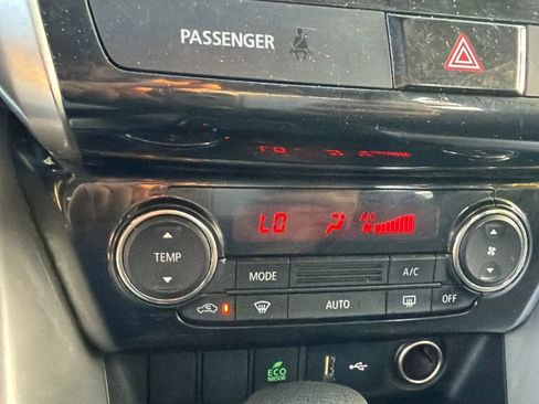 Used 2020 Mitsubishi Eclipse Cross ES FWD image 17