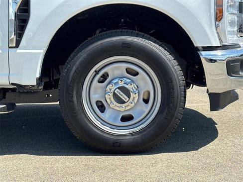 New 2025 Ford F350 XL w/ XL Chrome Package image 26