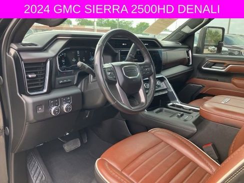 Used 2024 GMC Sierra 2500 Denali Ultimate AWD/4WD image 28